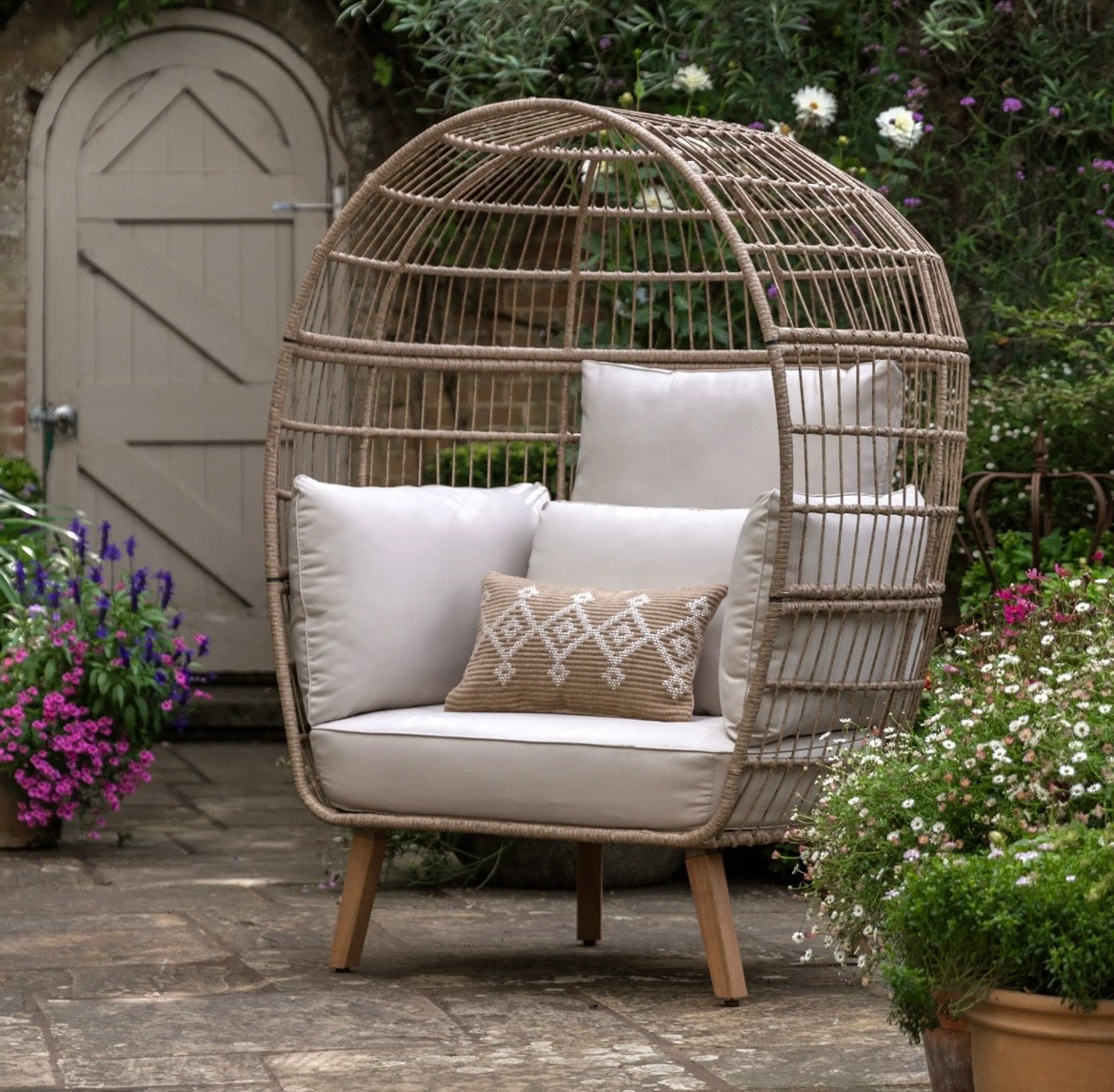 Avena Egg Chair