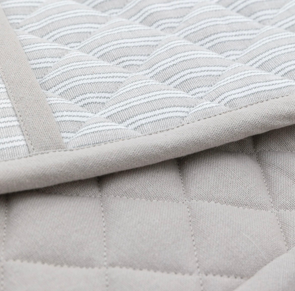 Woven Stripe DoubleOven Glove Grey