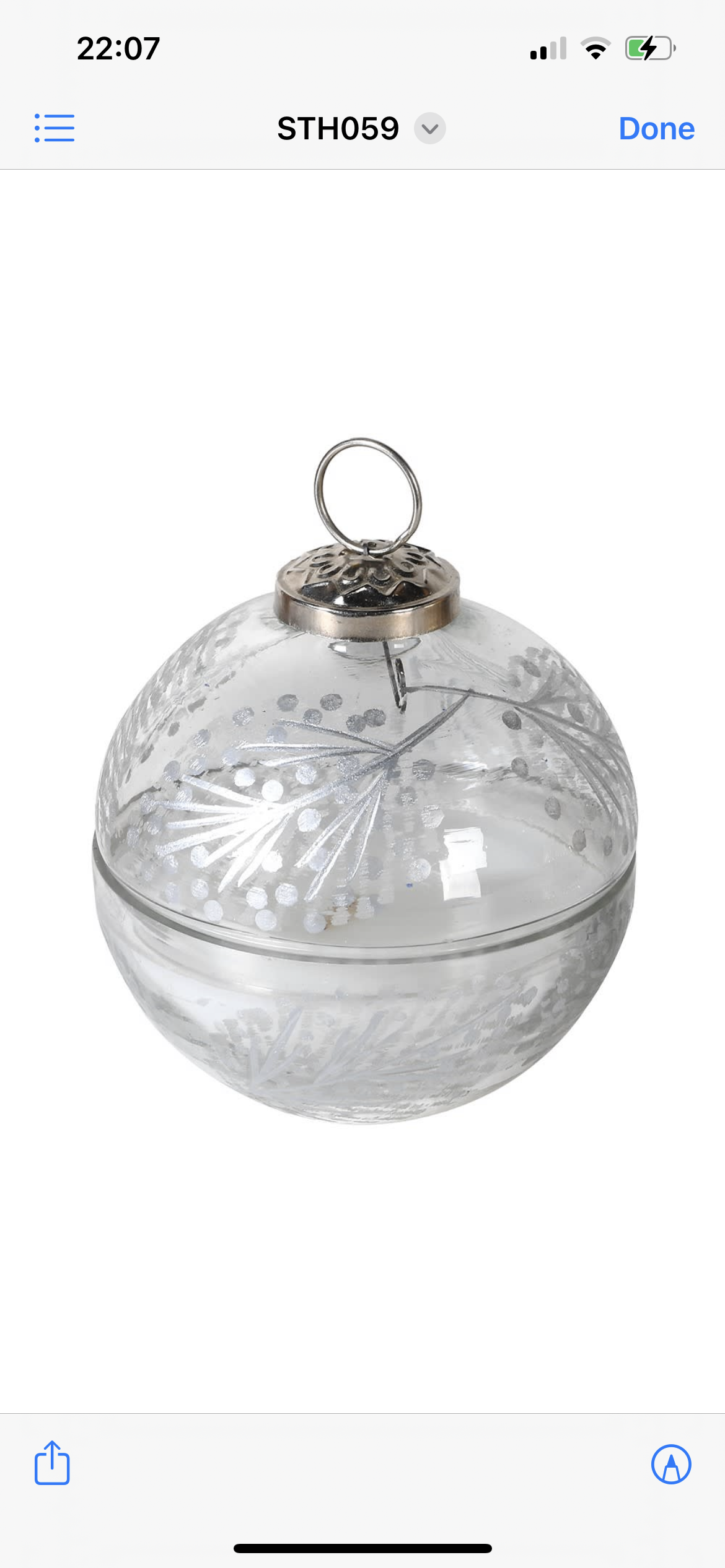 Cedar balsam silver bauble candle